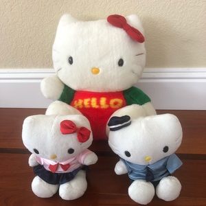 Hello Kitty Family Bundle!